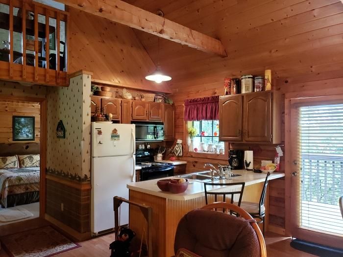 1704 Ridgecrest Dr, Sevierville, TN 37876