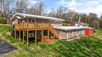 1704 S Forest Dr, Knoxville, TN 37920