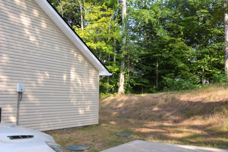 1705 Griffitts Mill Cir, Maryville, TN 37803