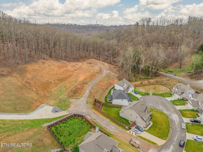 1705 Pinespur Way, Knoxville, TN 37932
