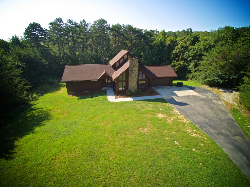 1705 Stony Point Rd, Knoxville, TN 37914