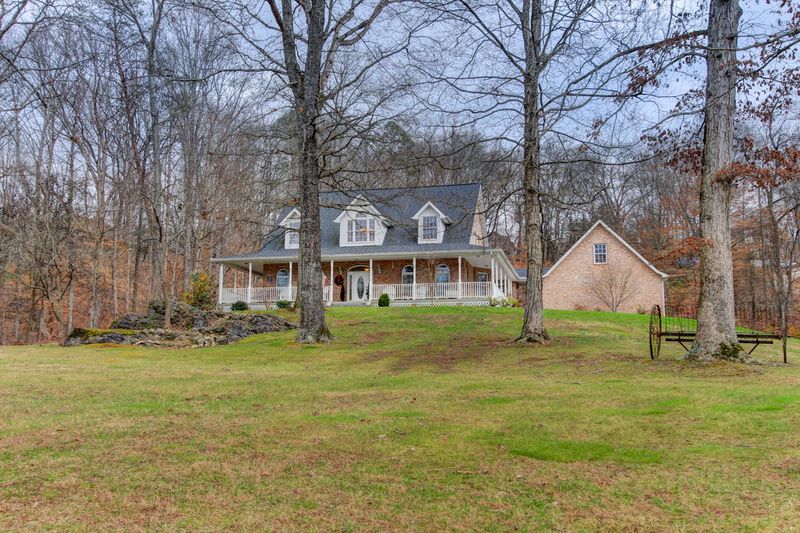 1706 Hart Rd, Knoxville, TN 37922
