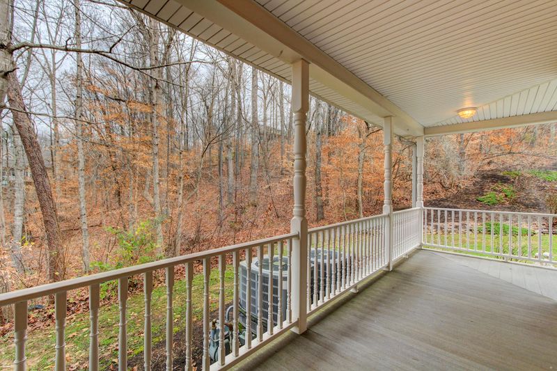 1706 Hart Rd, Knoxville, TN 37922