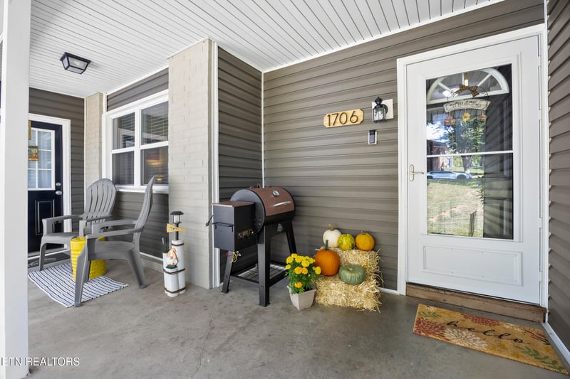 1706 Hazen St, Knoxville, TN 37915
