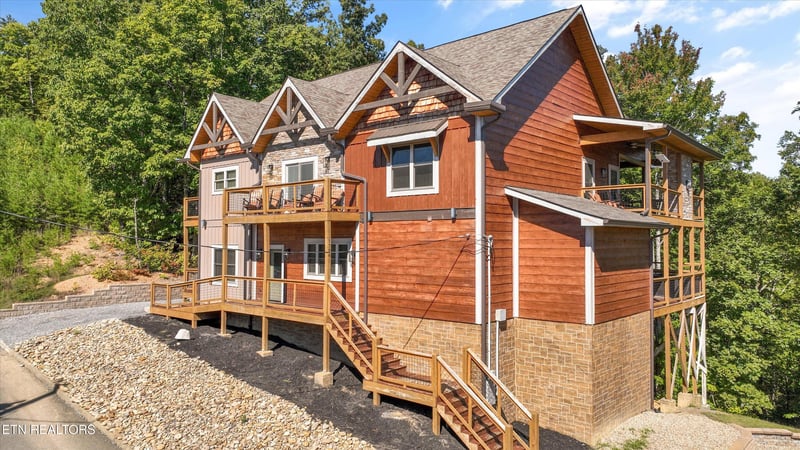 1706 Pinestand Ridge Way, Sevierville, TN 37862