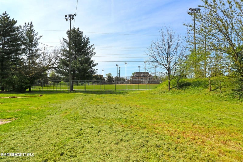1706 Woodbine Ave, Knoxville, TN 37917