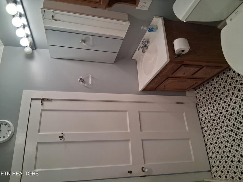 1707 Lenland Ave, Knoxville, TN 37920