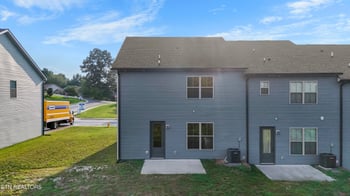 1708 Bennett Village Dr, Maryville, TN 37804