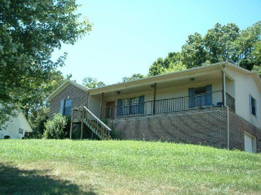 1708 Boardwalk Cir, Morristown, TN 37814