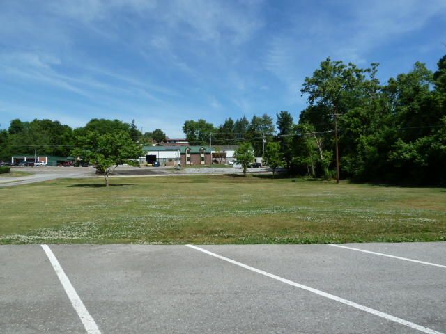 1708 W Emory Rd, Powell, TN 37849
