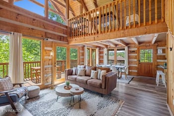 1709 Bear View Rd, Sevierville, TN 37876