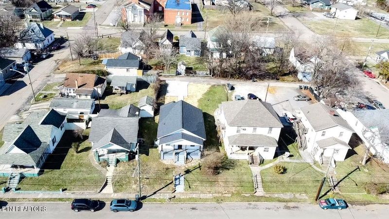 1709 Grainger Ave, Knoxville, TN 37917
