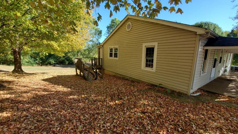1709 N Jackson St, Athens, TN 37303
