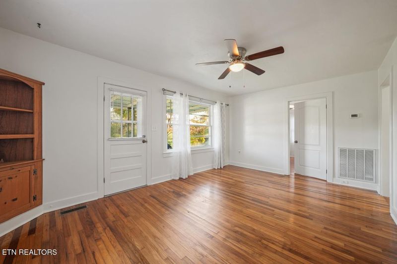 1709 N Liberty Hill Rd, Morristown, TN 37814
