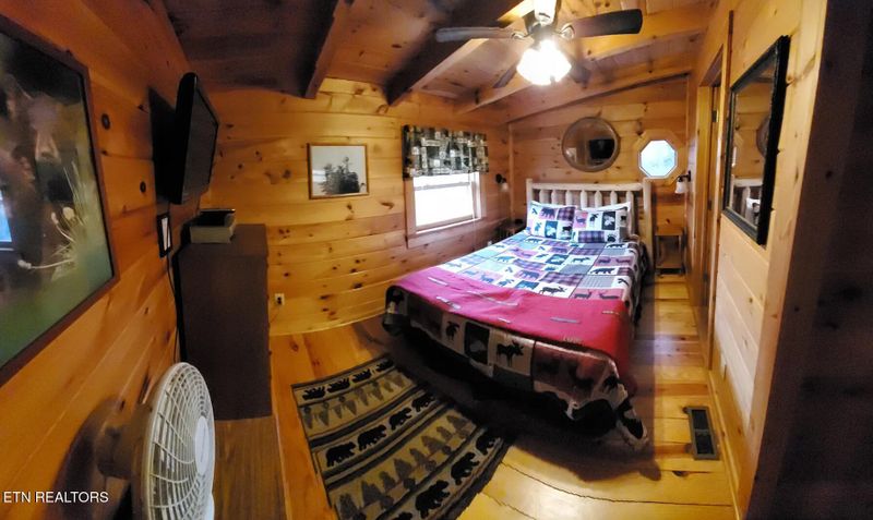 1709 Parkway View Ct, Sevierville, TN 37876