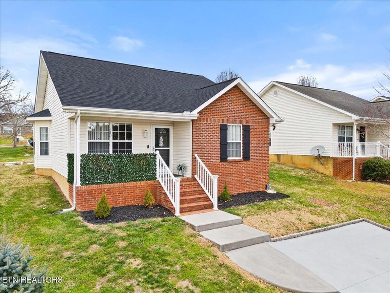 1709 Watauga St, Sevierville, TN 37876