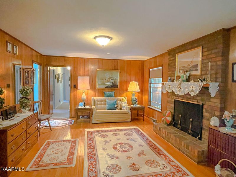 171 County Road 373, Athens, TN 37303