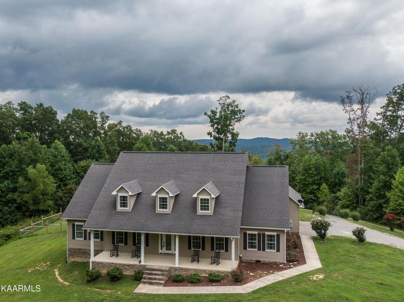 171 Grouse Ridge Rd, Harriman, TN 37748