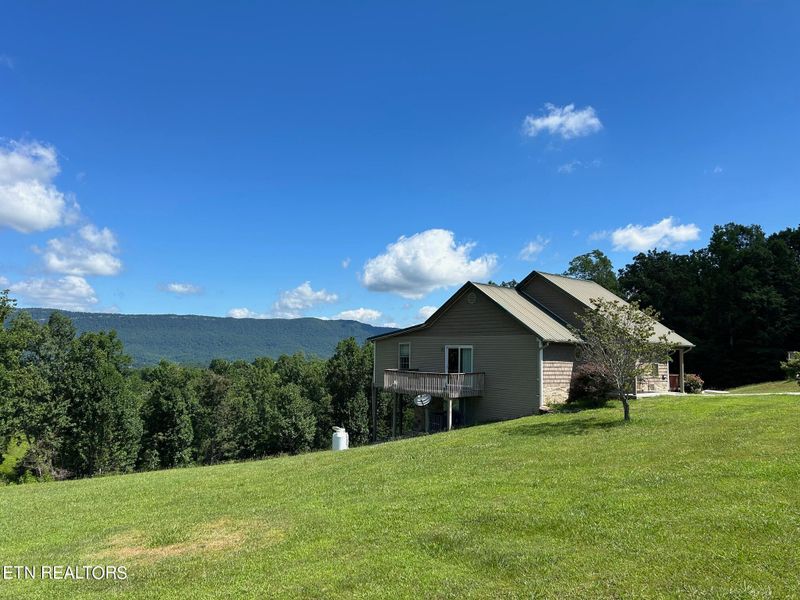 171 Noah Ln, Lafollette, TN 37766