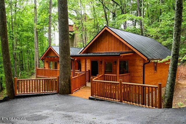 1710 Orchard Dr, Sevierville, TN 37876