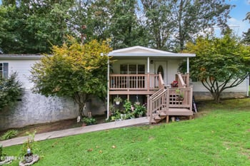 1711 Walnut Hill Ln, Sevierville, TN 37876