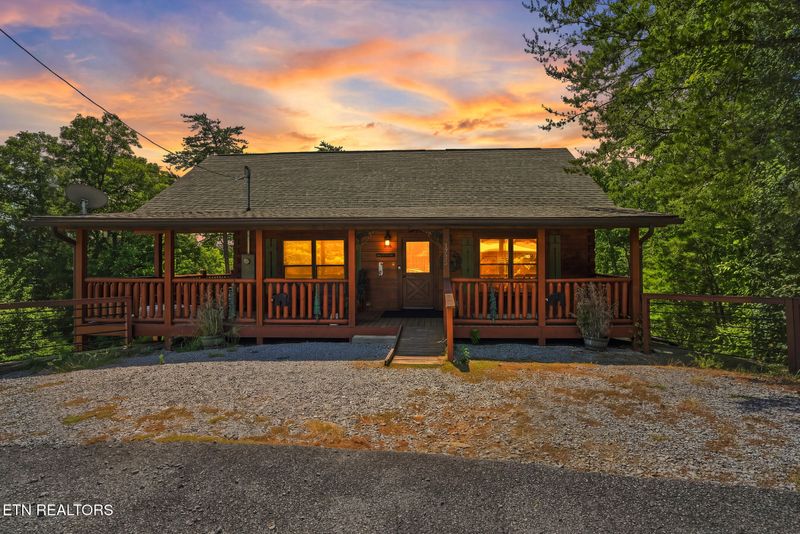 1713 Bear View Rd, Sevierville, TN 37876