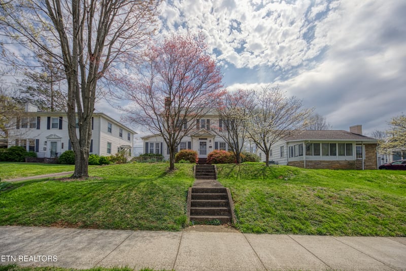 1714 Fairmont Blvd, Knoxville, TN 37917