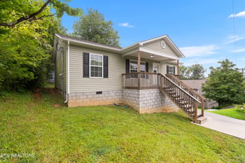 1714 Spring Hill Rd, Knoxville, TN 37914