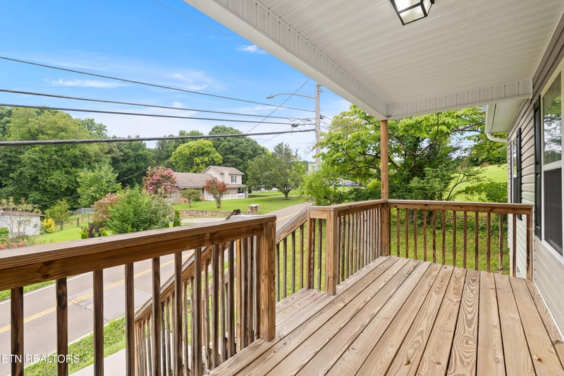 1714 Spring Hill Rd, Knoxville, TN 37914
