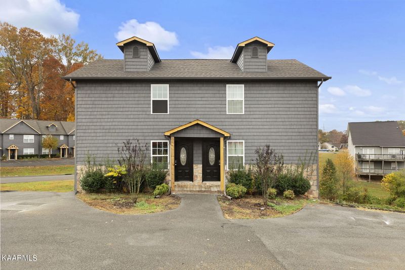 1715 Willow Trace Ct, Sevierville, TN 37862