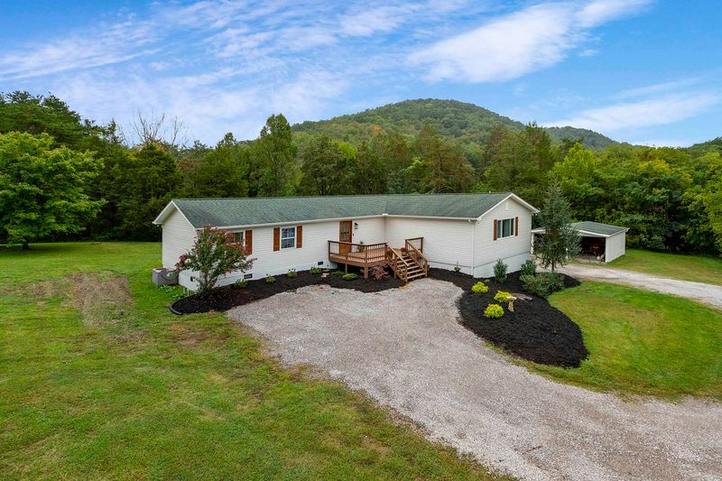 1716 E Brushy Valley Dr, Powell, TN 37849