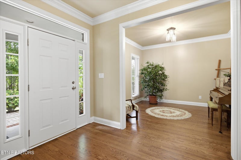 1716 Royal Harbor Dr, Knoxville, TN 37922