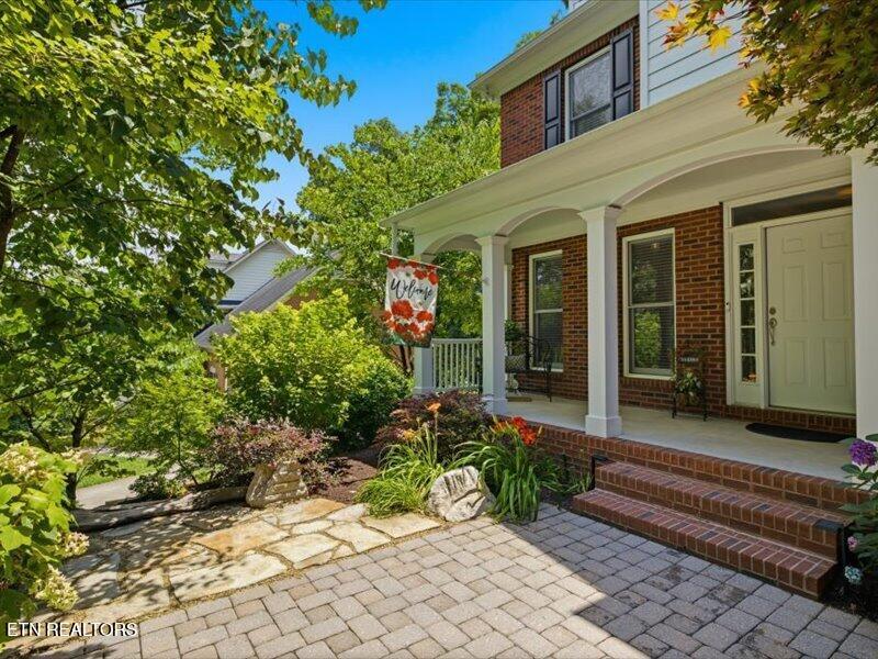 1716 Royal Harbor Dr, Knoxville, TN 37922