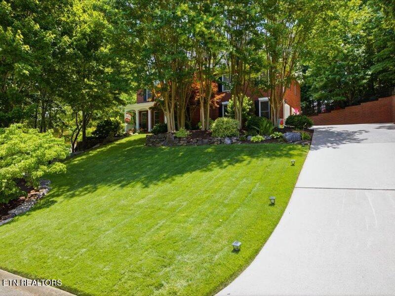 1716 Royal Harbor Dr, Knoxville, TN 37922