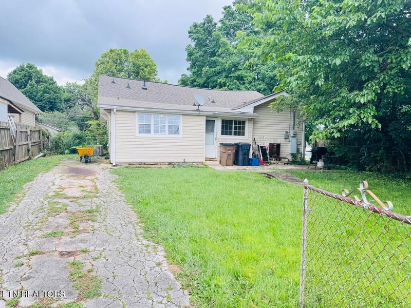 1717 8th Ave, Knoxville, TN 37917