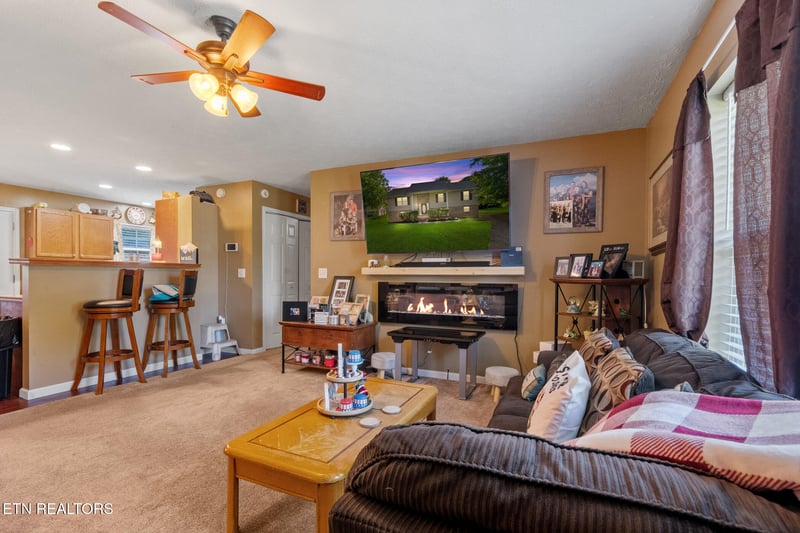 1717 Meadow Ridge Cir, Sevierville, TN 37862