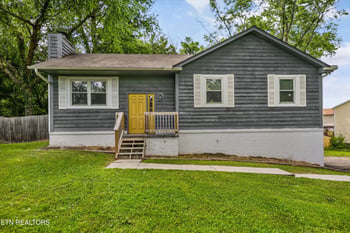 1717 Penwood Dr, Knoxville, TN 37922