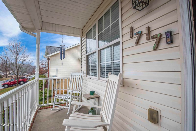 1717 Watauga St, Sevierville, TN 37876