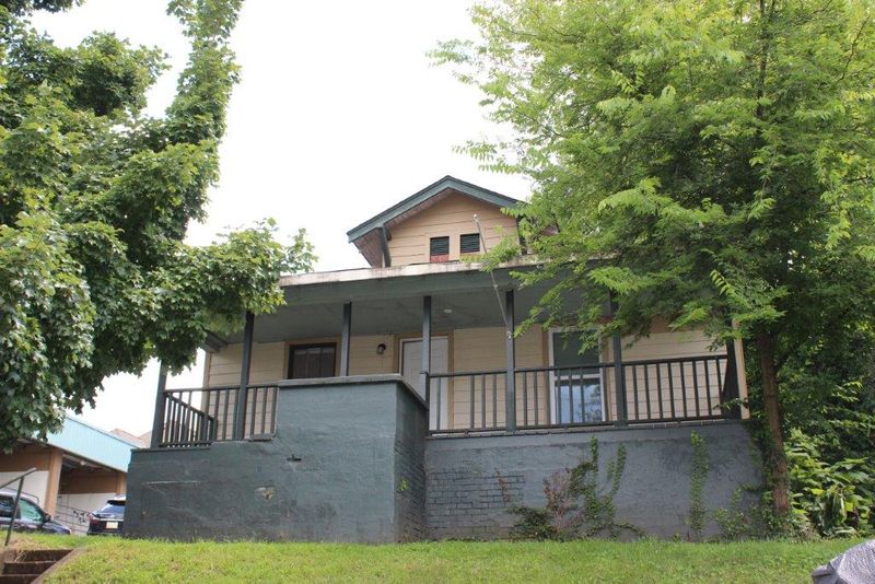1718 Forest Ave, Knoxville, TN 37916