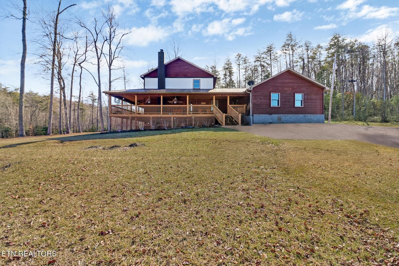 1718 Thomas Springs Rd, Crossville, TN 38572