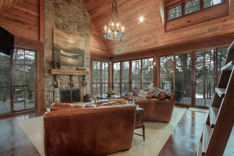 17189 Lighthouse Pointe Dr, Lenoir City, TN 37772