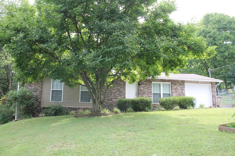 1719 Frank Watts Rd, Knoxville, TN 37909