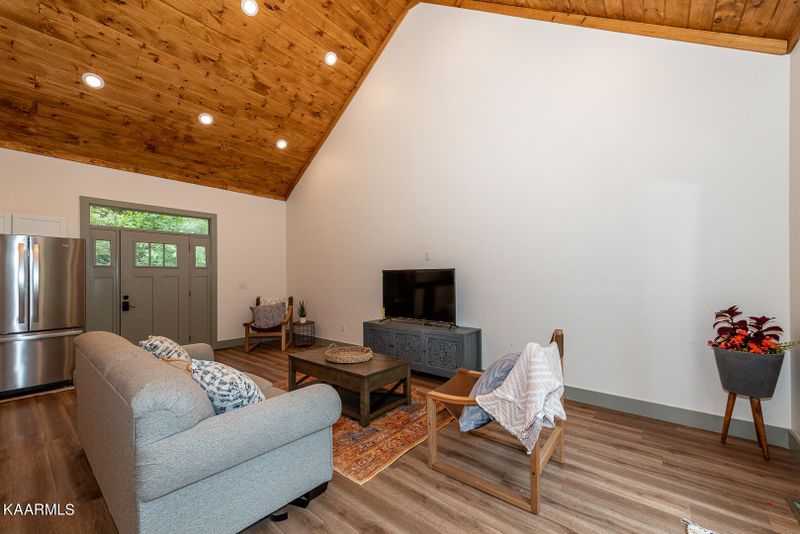 1719 Walker Tr, Sevierville, TN 37876