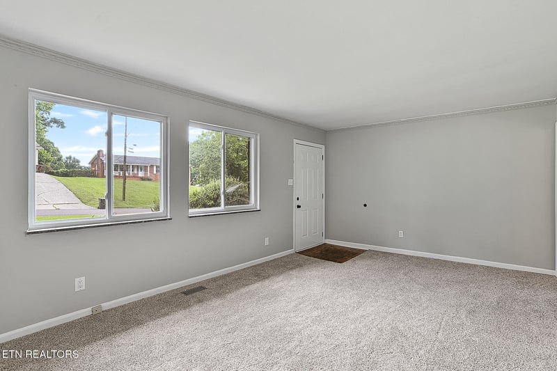 1719 Woodhaven Dr, Knoxville, TN 37914