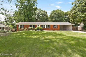 1719 Woodhaven Dr, Knoxville, TN 37914
