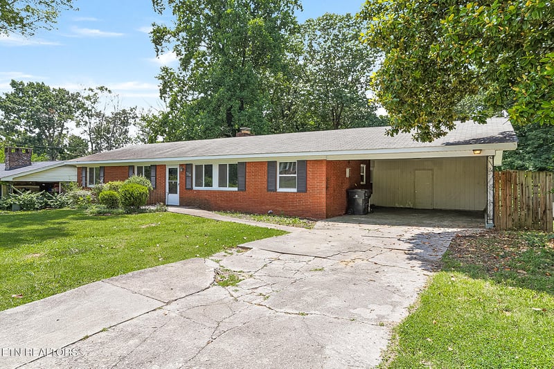 1719 Woodhaven Dr, Knoxville, TN 37914