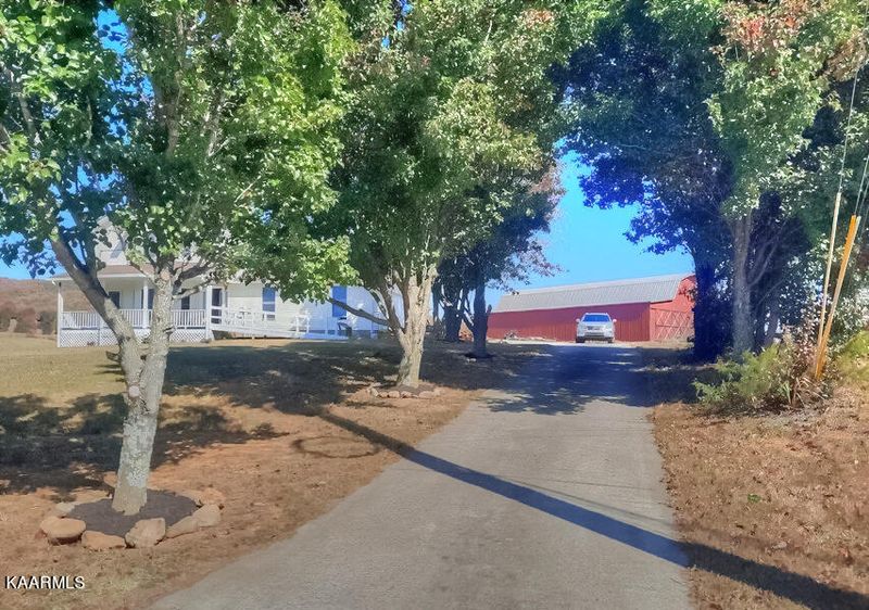 172 Deer Ridge Dr, Rutledge, TN 37861