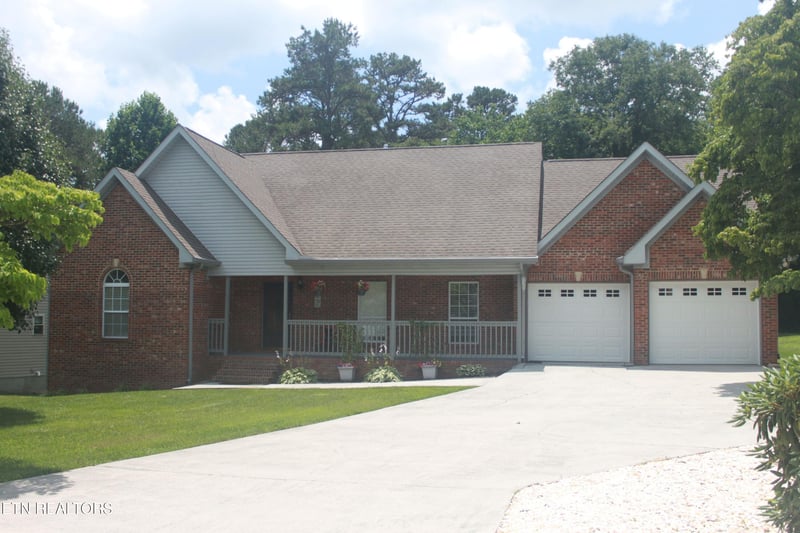 172 Depew Dr, Loudon, TN 37774