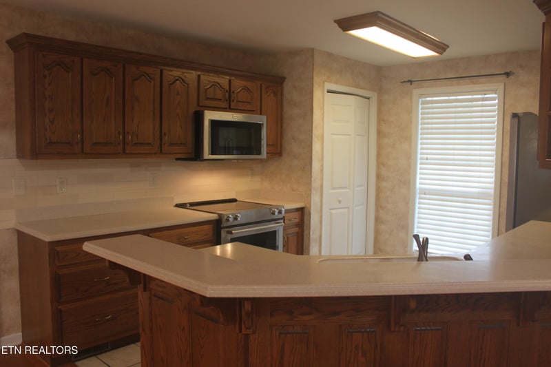172 Depew Dr, Loudon, TN 37774