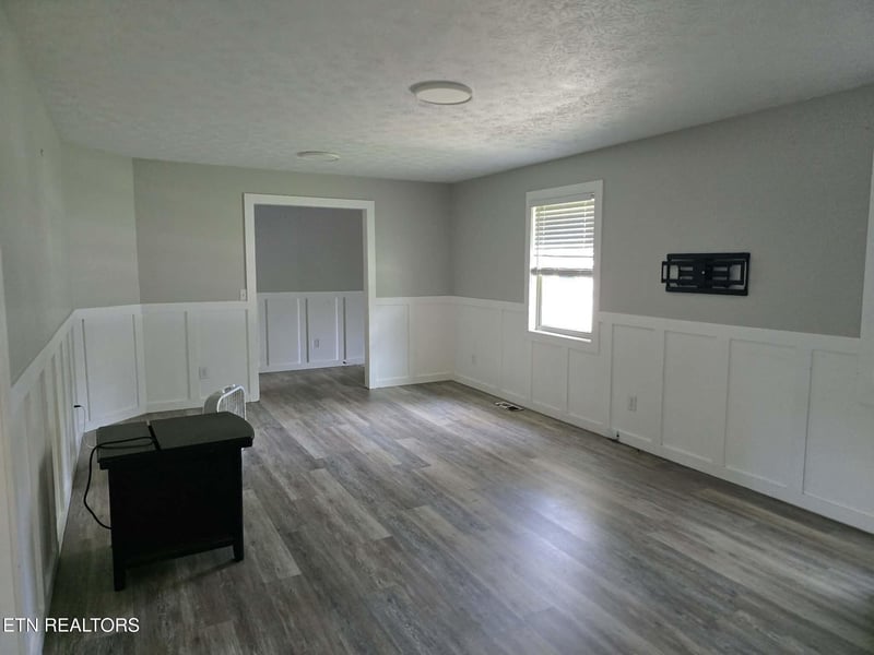 172 Liberty St, Jacksboro, TN 37757